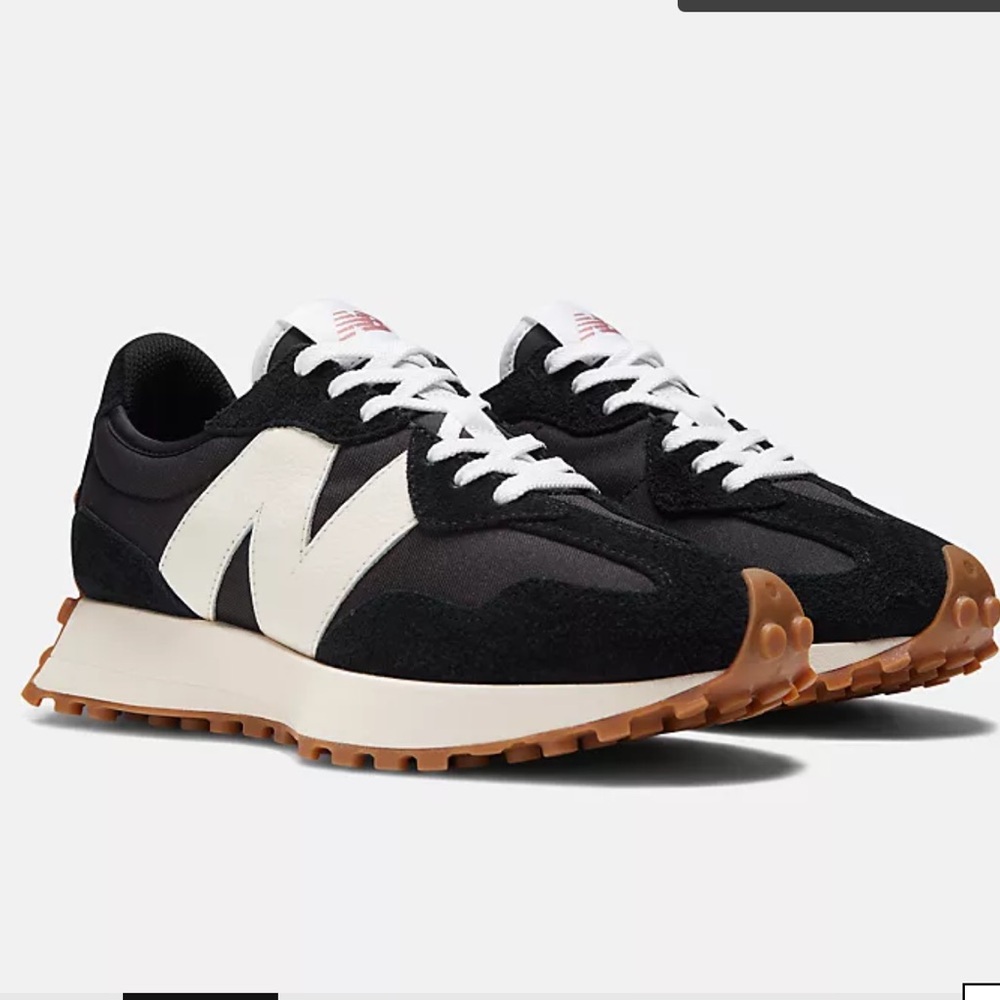 New Balance 327